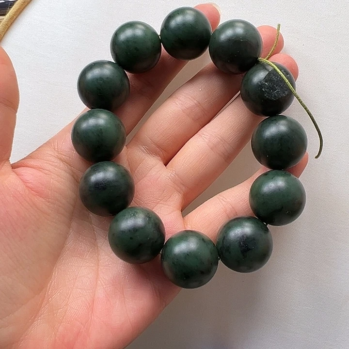 L***1手链未镶嵌和田玉