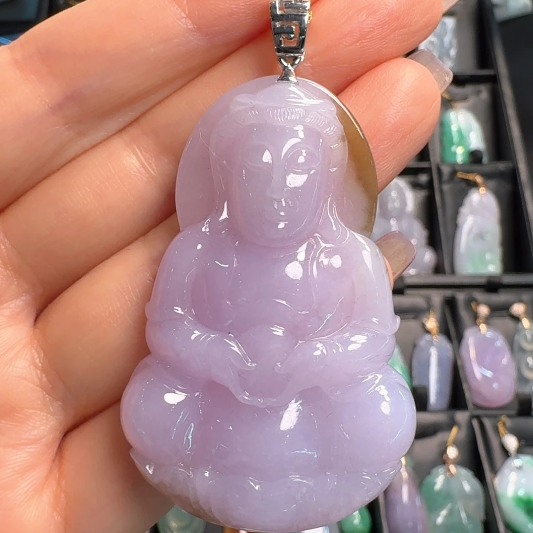 翡翠18K金镶嵌颈饰观音