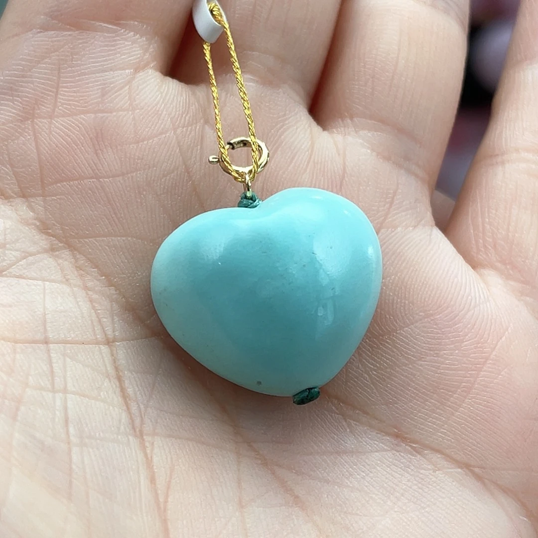 绿松石未镶嵌颈饰