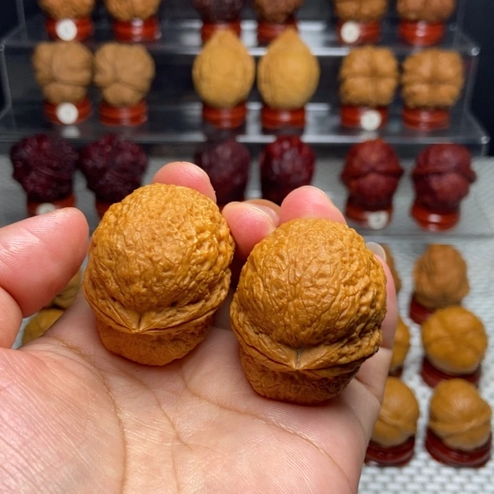 把件文玩核桃铁绣球26