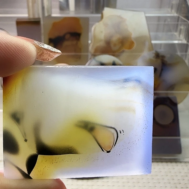 玛瑙/玉髓未镶嵌珠宝奇石