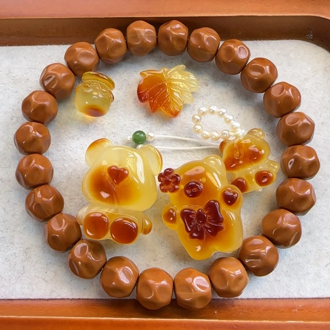 琥珀颈饰未镶嵌琥珀