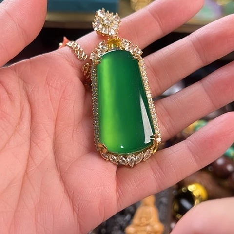 吊坠滴血莲花菩提