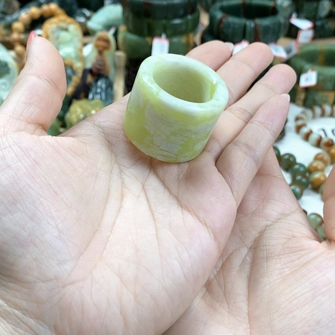 蛇纹石玉戒指未镶嵌