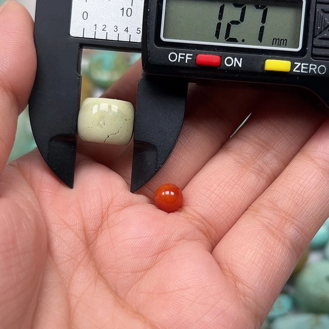 南红玛瑙未镶嵌珠宝奇石