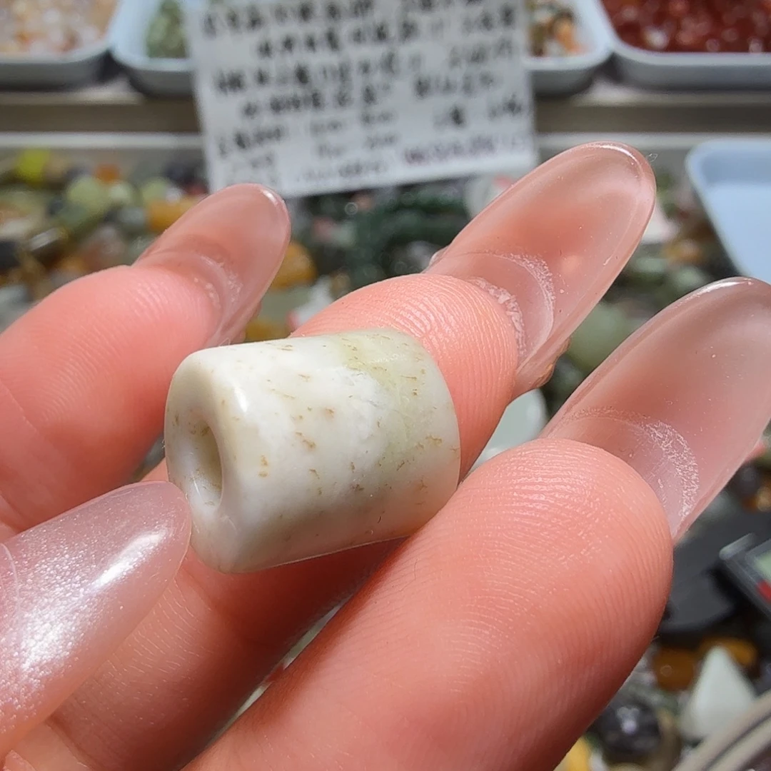 和田玉未镶嵌珠宝奇石