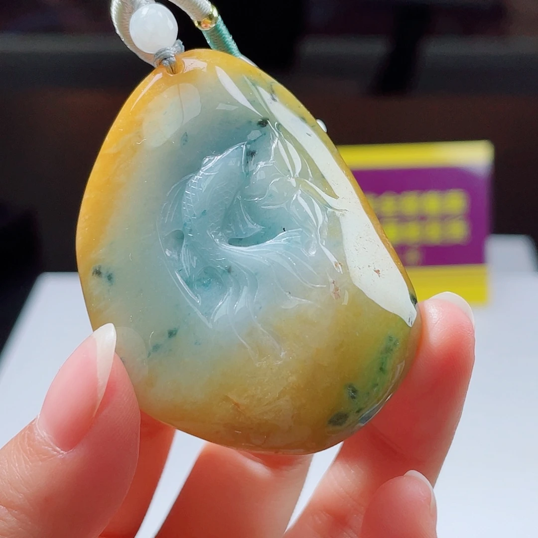 颈饰未镶嵌翡翠翡翠挂件鱼牌