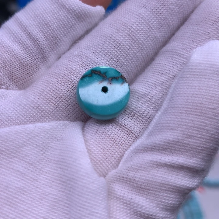 绿松石配饰未镶嵌