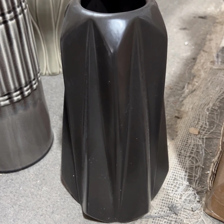 陶瓷花瓶摆件外贸出口（微瑕）