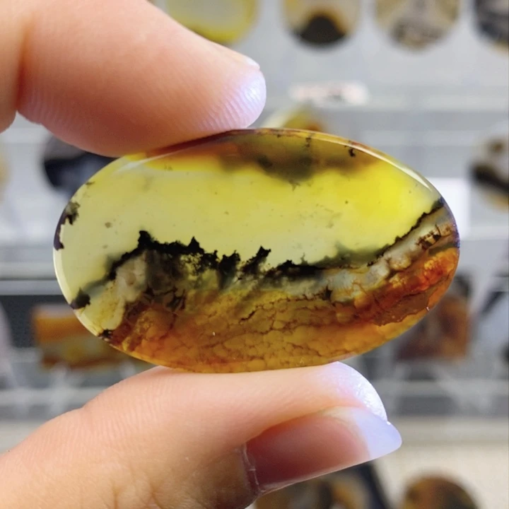 玛瑙/玉髓颈饰未镶嵌