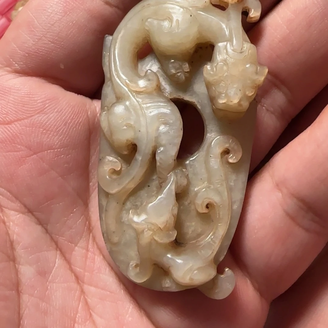 阳***艺未镶嵌和田玉挂件