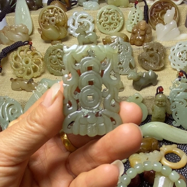 和田玉挂件未镶嵌