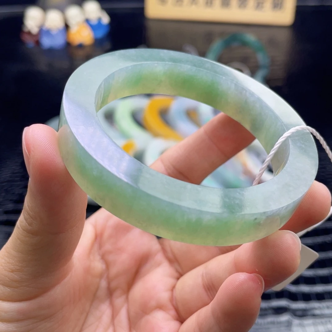 未镶嵌翡翠定制翡翠