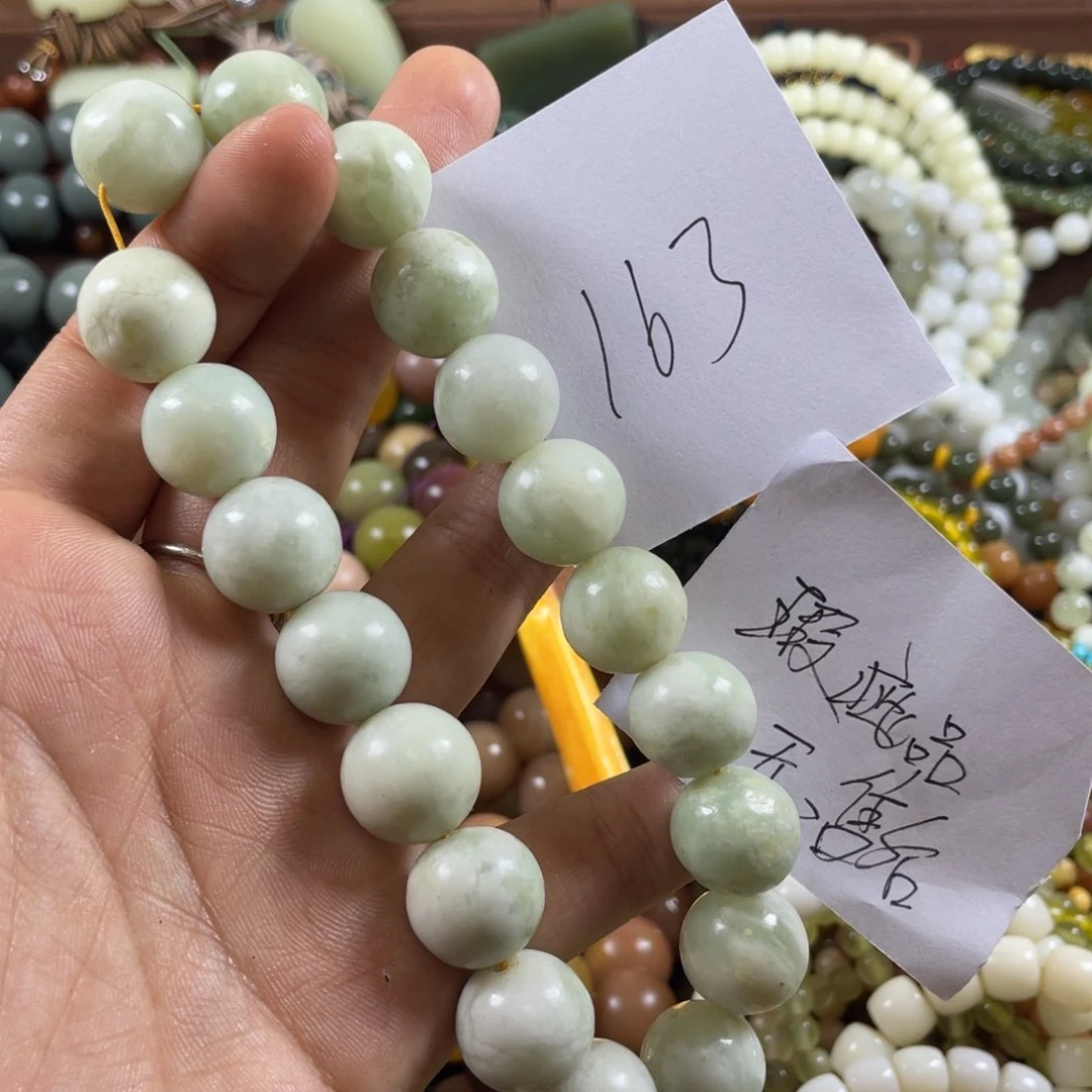 未镶嵌蛇纹石玉手链