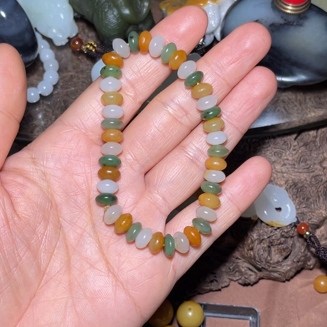 和田玉未镶嵌车挂