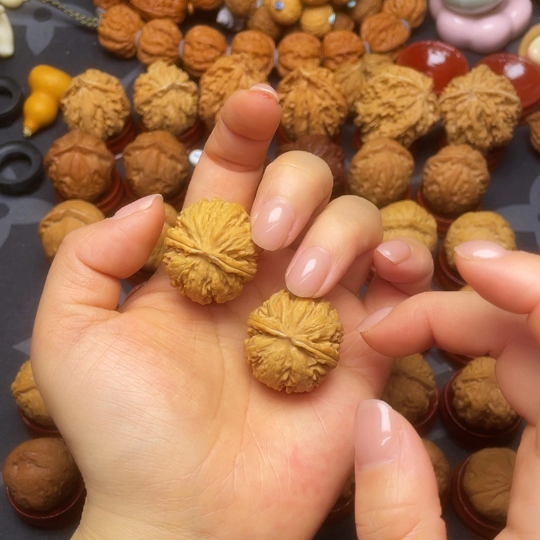 文玩核桃把件019闷尖霸王龙