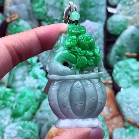 翡翠吊坠(不含链)未镶嵌