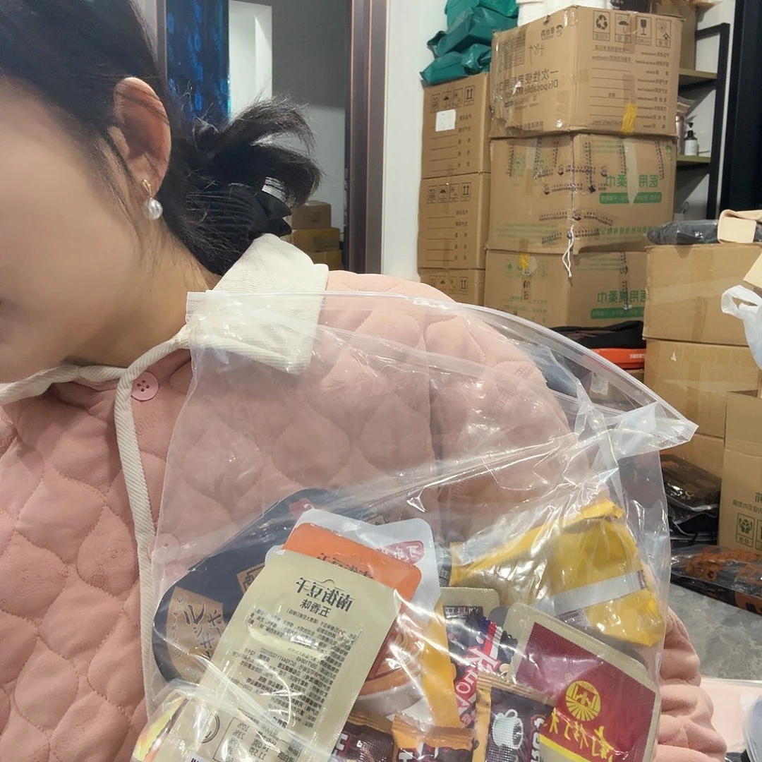 零食大礼包啦啦啦啦啦啦