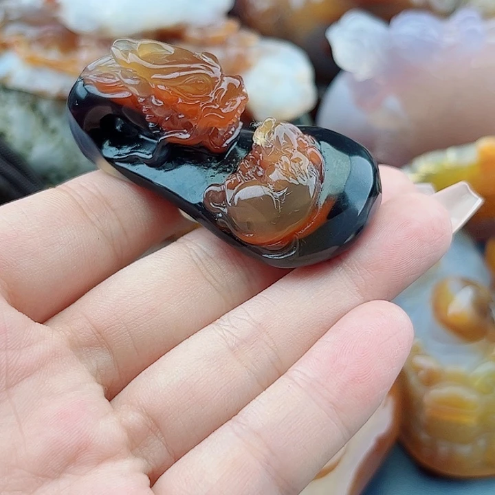 水***拉手饰玛瑙未镶嵌吊坠