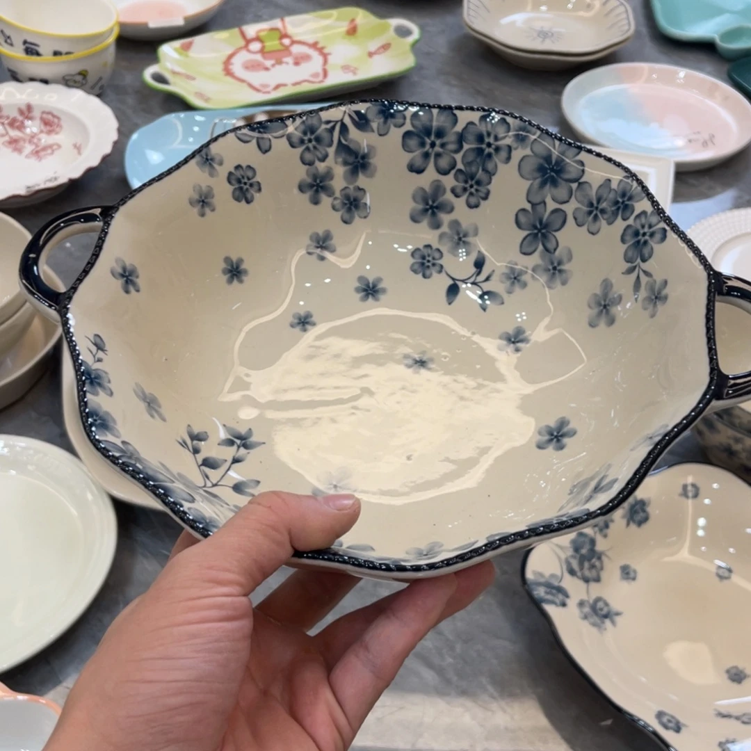 陶瓷微瑕餐具介意勿拍，满18飞！