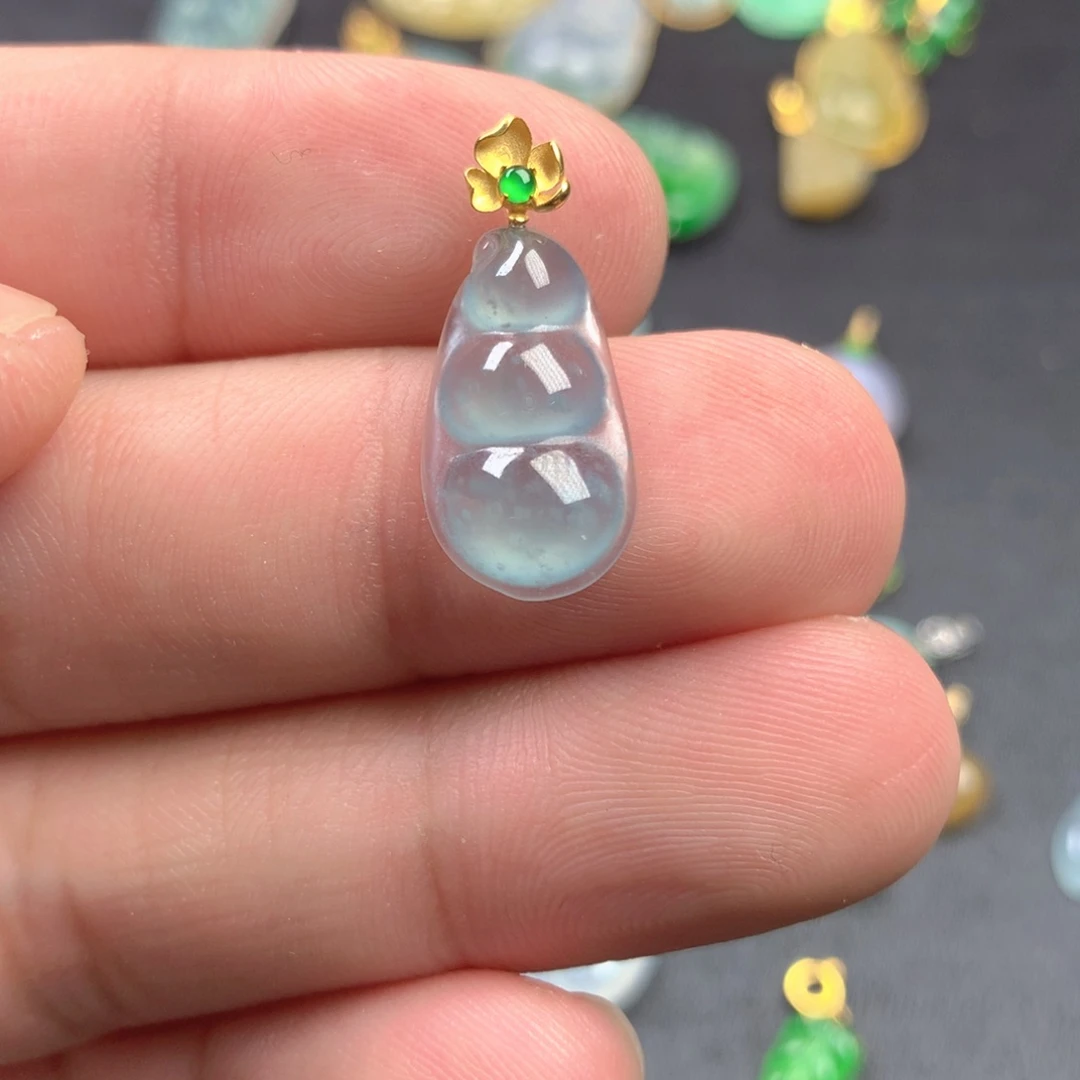 【闪购商品】颈饰18K金镶嵌翡翠翡翠