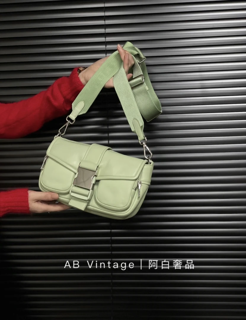 95新 Prada/普拉达 阿白奢品｜Prada 苹果绿机车包