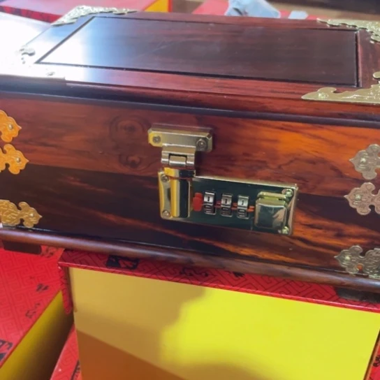 黑酸枝木类缅甸黄花梨1