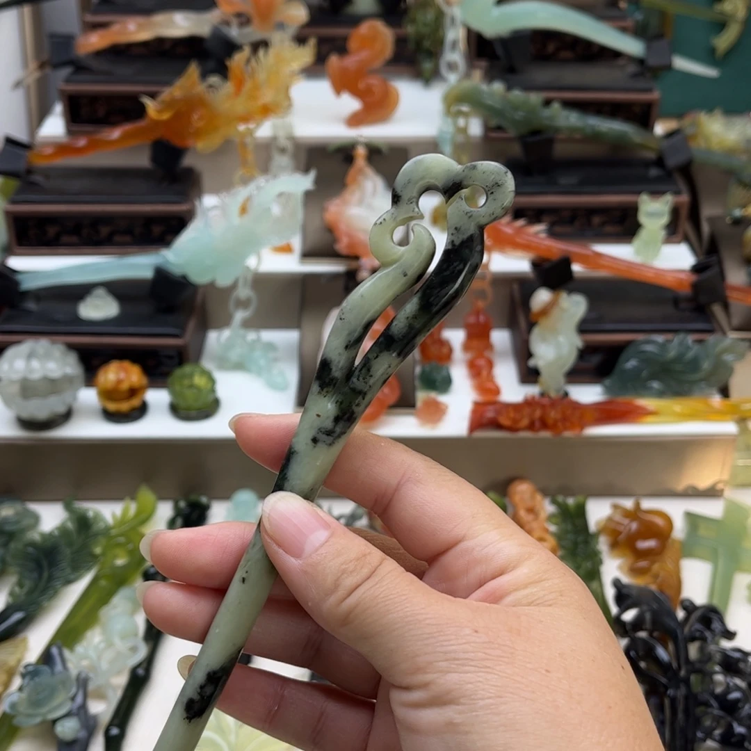 蛇纹石玉未镶嵌岫玉发簪