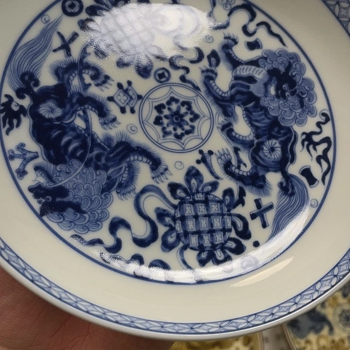 瓷片景德镇青花狮子