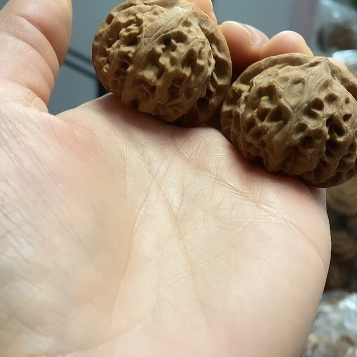 把件文玩核桃40.5红皮宫灯
