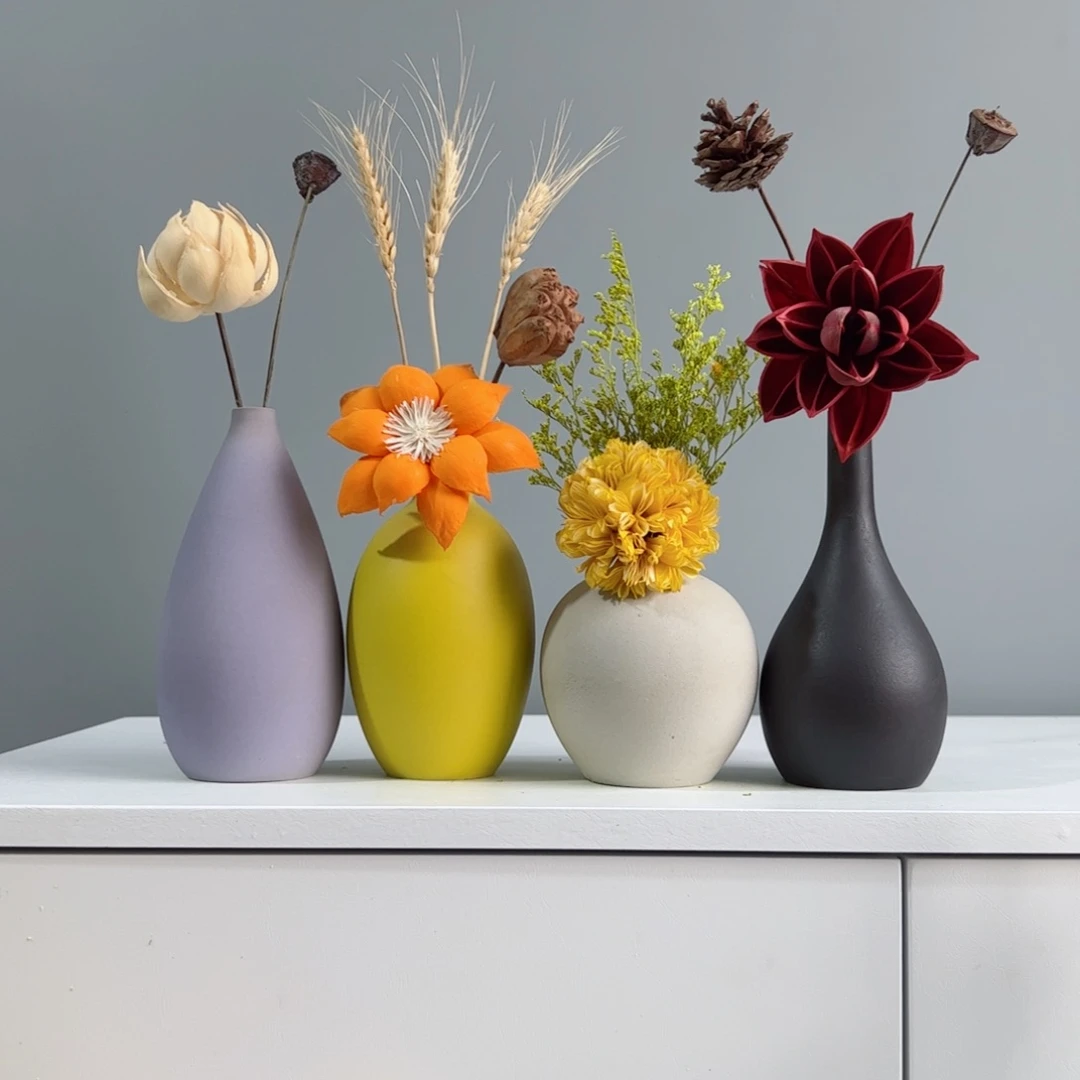 摆件陶瓷小花瓶摆件含花总高约20-30cm
