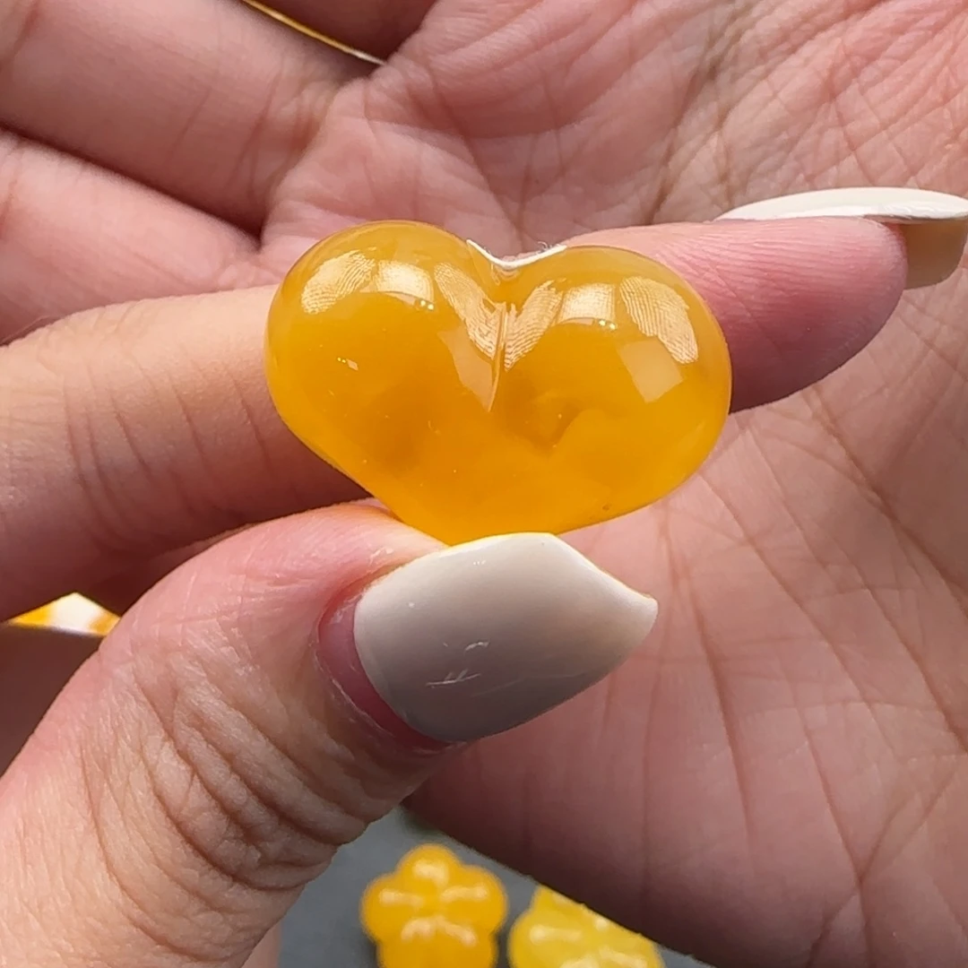 裸石琥珀未镶嵌诸**顺天然蜜蜡