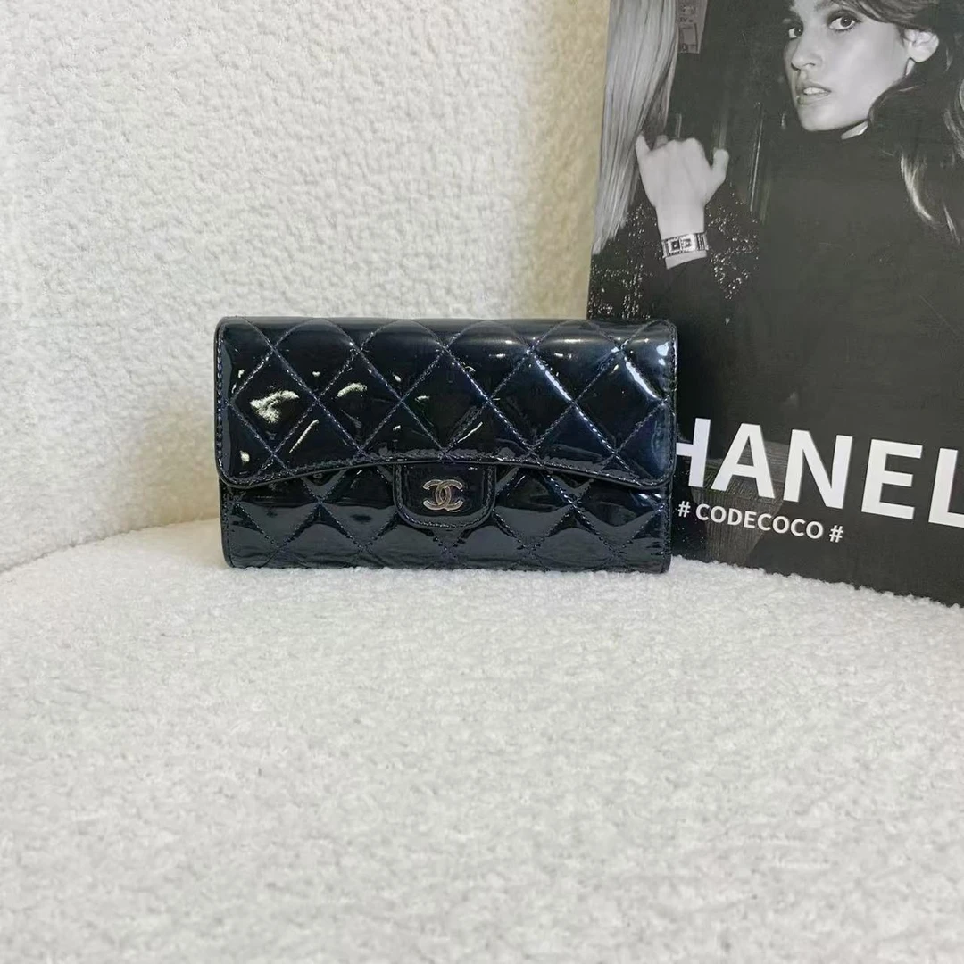 99新 Chanel/香奈儿 壹臻/海军蓝漆皮长款钱包 19开/86163454
