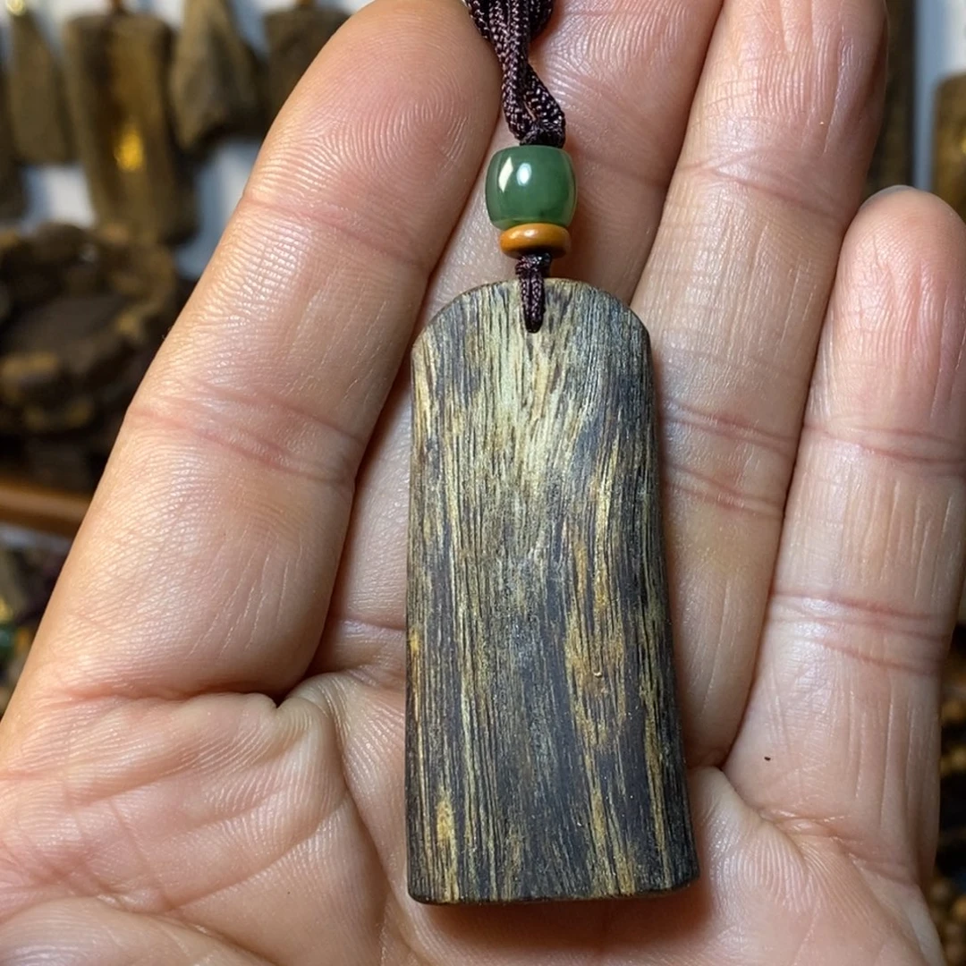 沉香碎屑沉香牌子