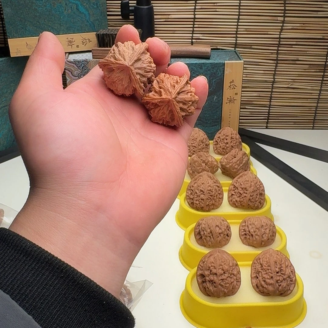 把件文玩核桃2号 盘山三棱 反油