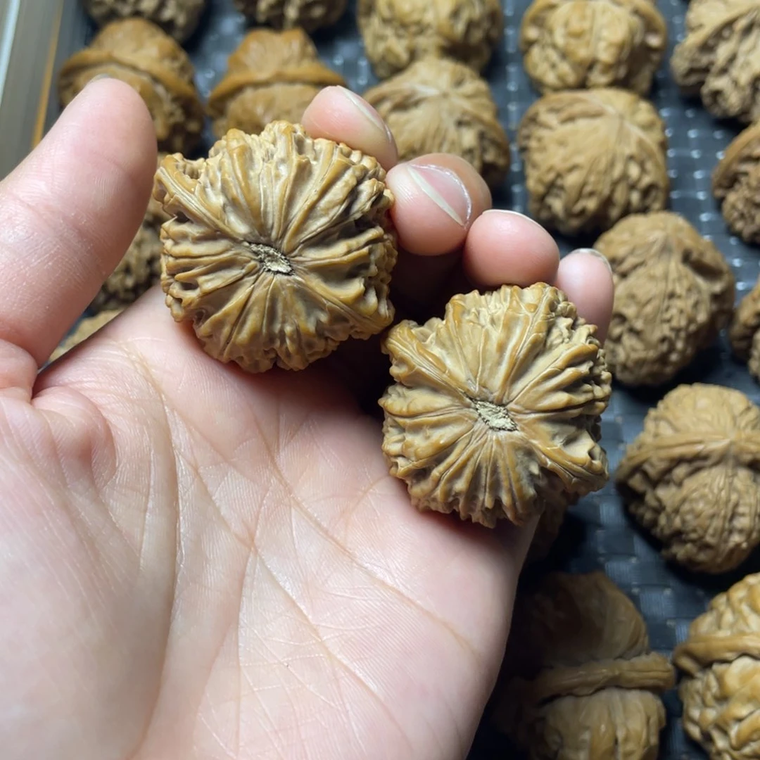 阿**磨盘。          边41