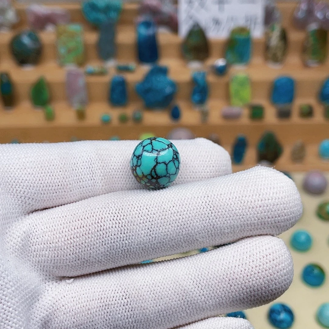 绿松石未镶嵌颈饰