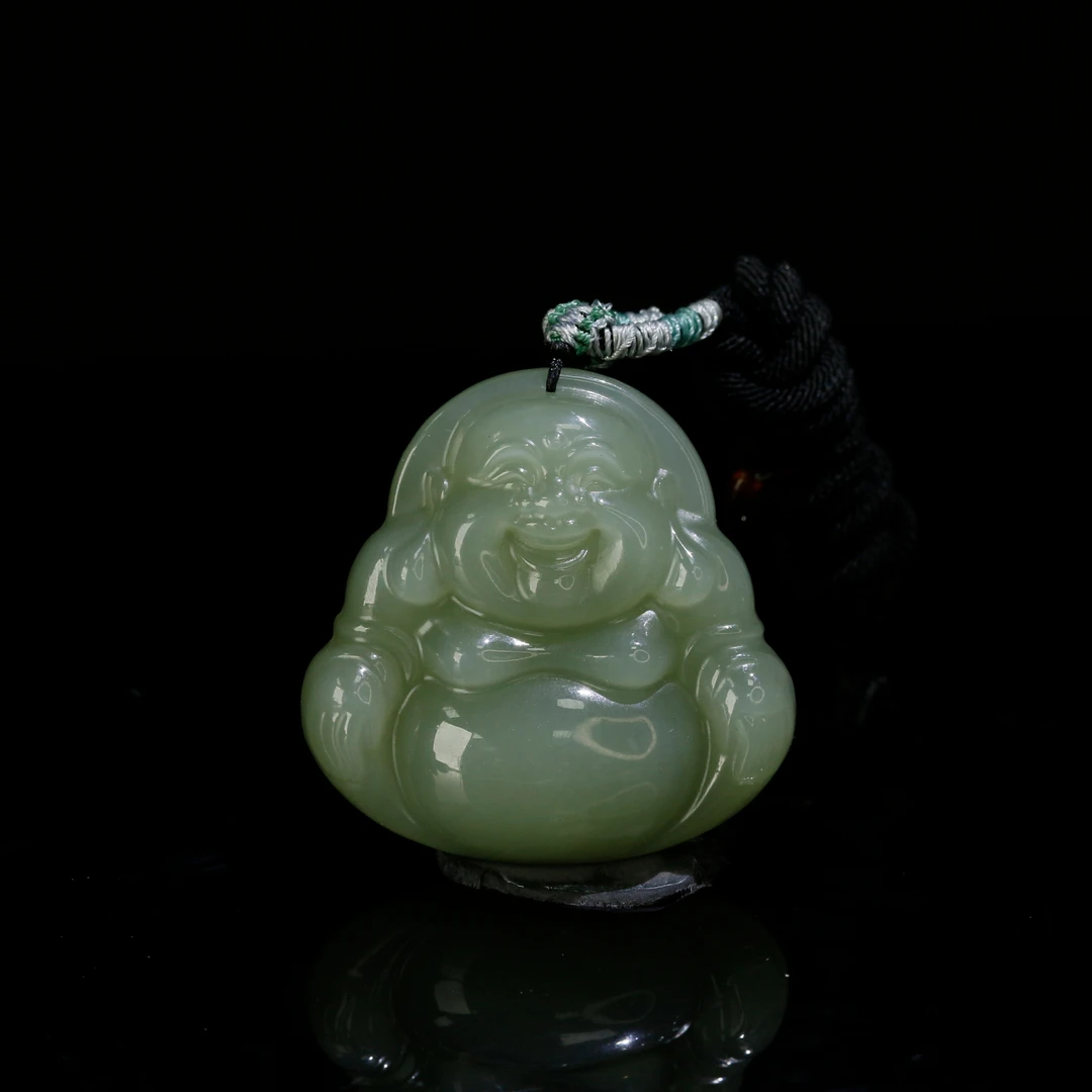 16和田玉冰晴水佛/200100保利厦门拍卖