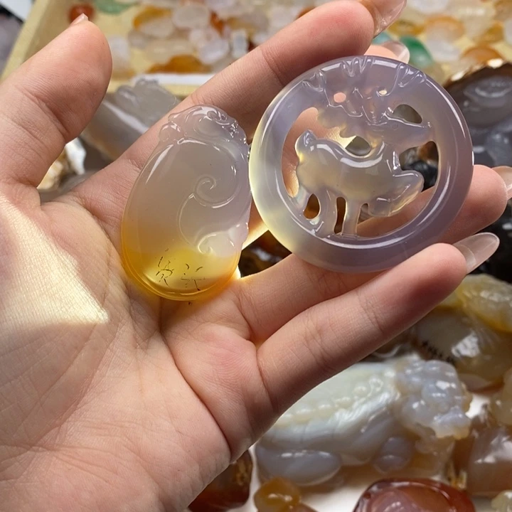 玛瑙/玉髓未镶嵌颈饰