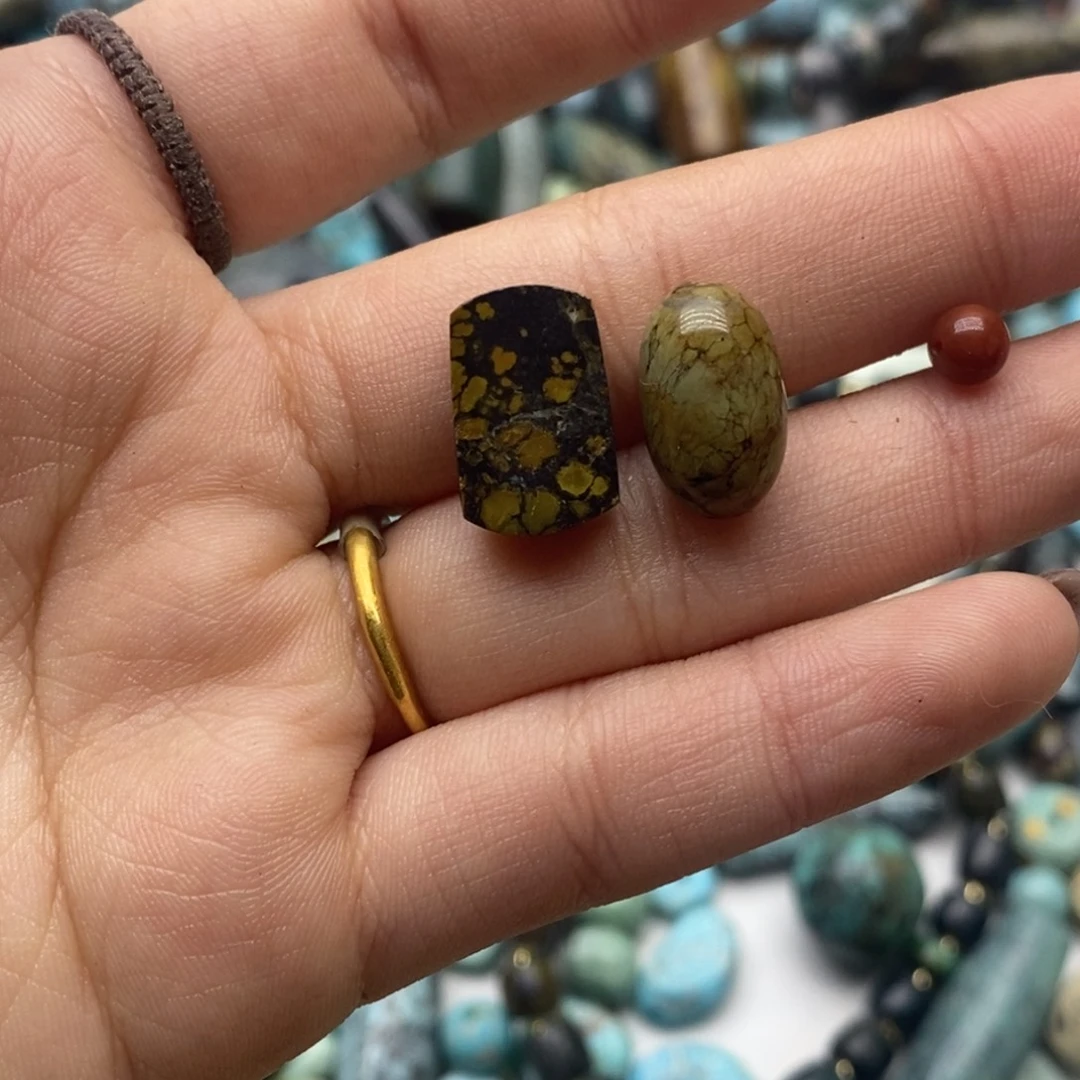 南红玛瑙未镶嵌珠宝奇石