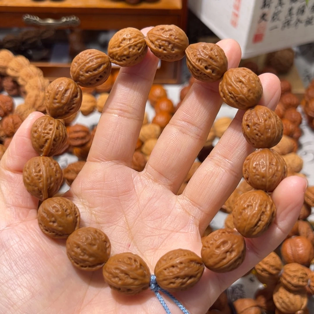 吊坠桃核齐*小水滴