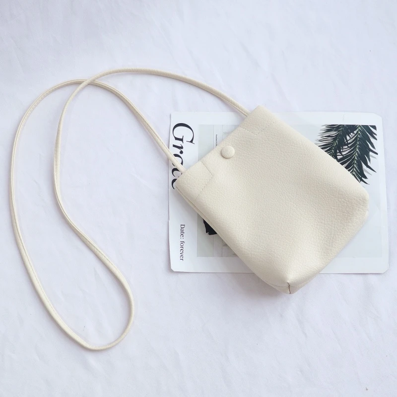 放手机软皮包女小包包秋季装手机包简约迷你水桶包散步斜挎包袋潮