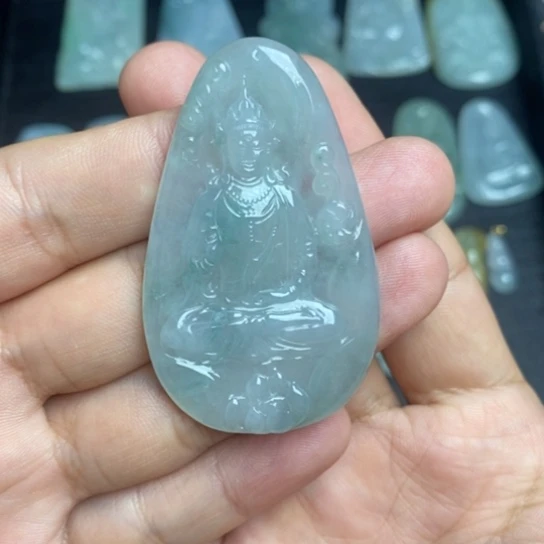 翡翠18K金镶嵌吊坠(赠链)