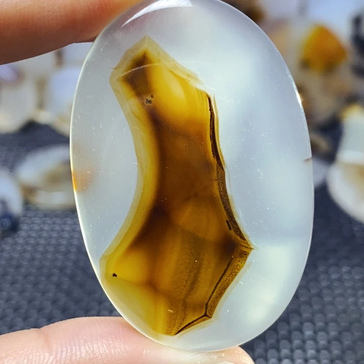 玛瑙/玉髓未镶嵌珠宝半成品