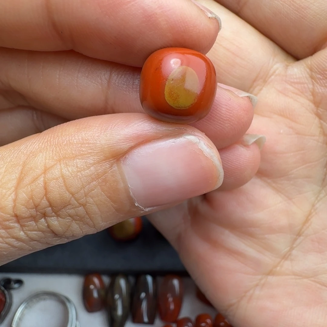 墨***園定制南红玛瑙特价