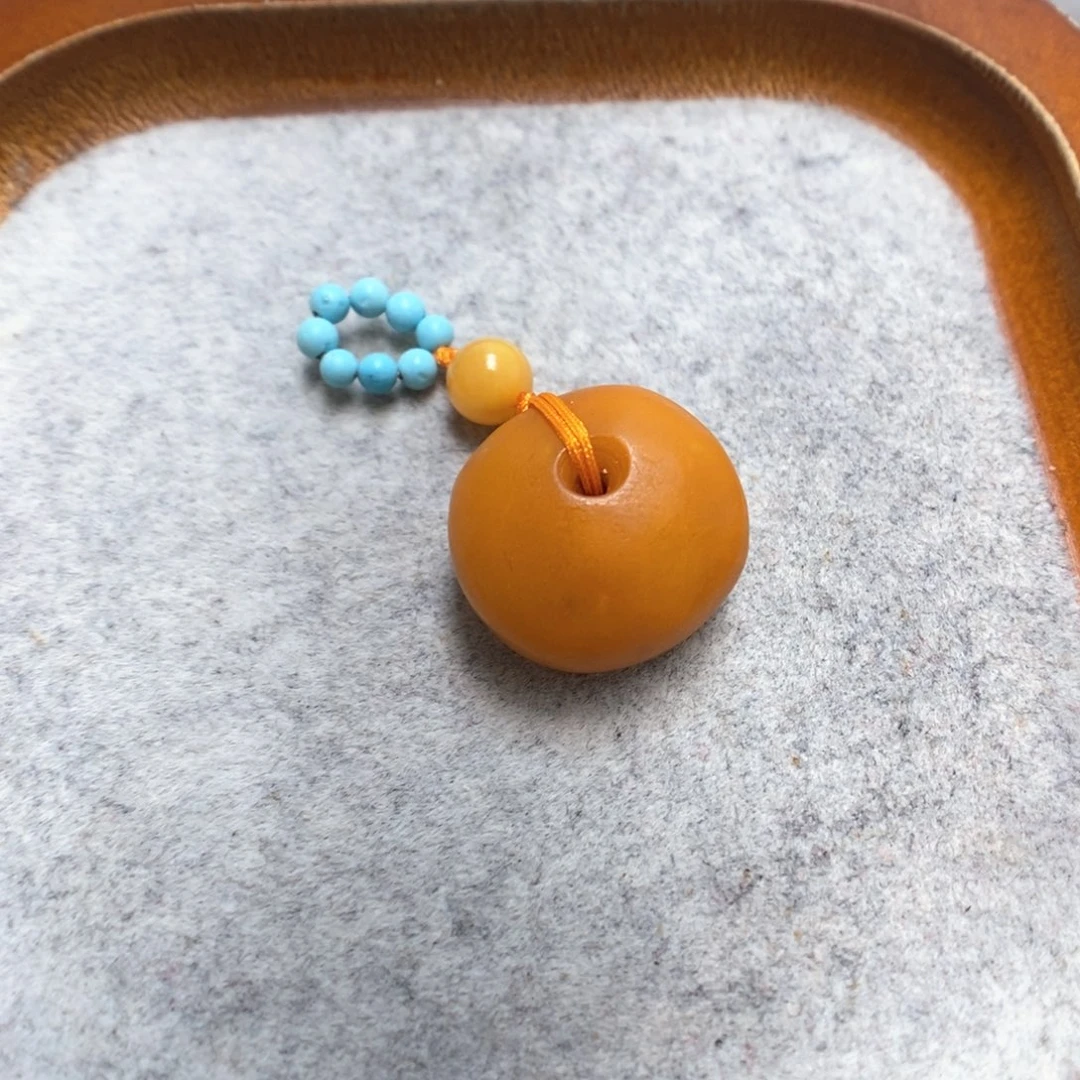 蜜蜡裸石未镶嵌配饰