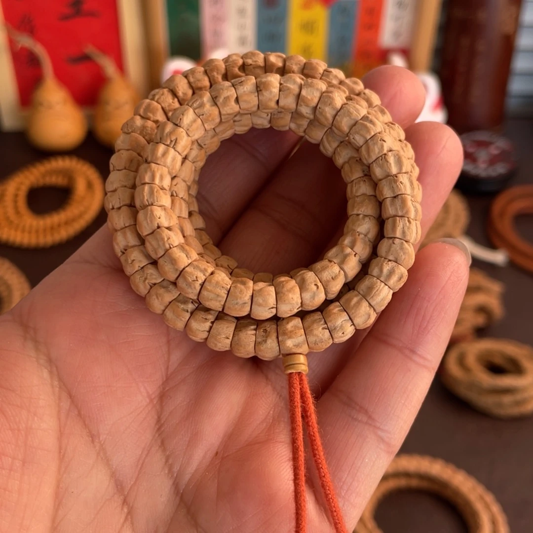 柏香籽/百香籽吊坠(****红油皮 莲花顺肠 6.5mm