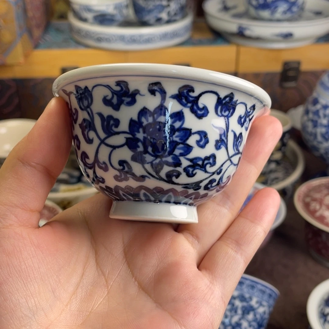 11景德镇青花缠枝莲