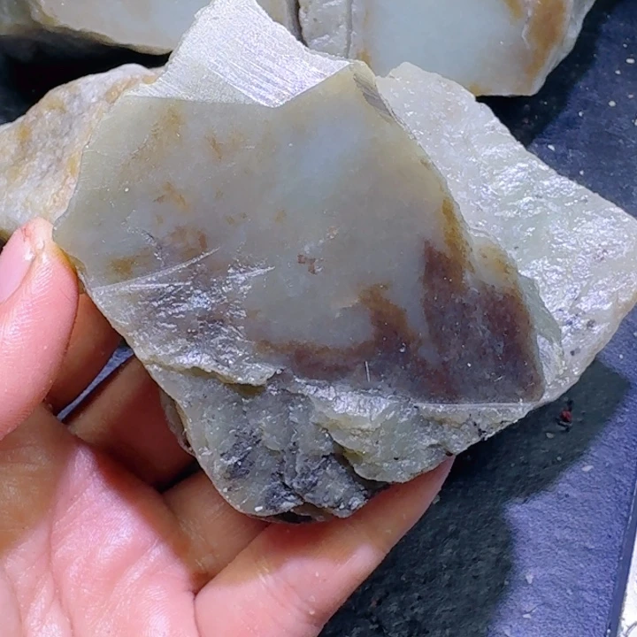 和田玉未镶嵌珠宝半成品