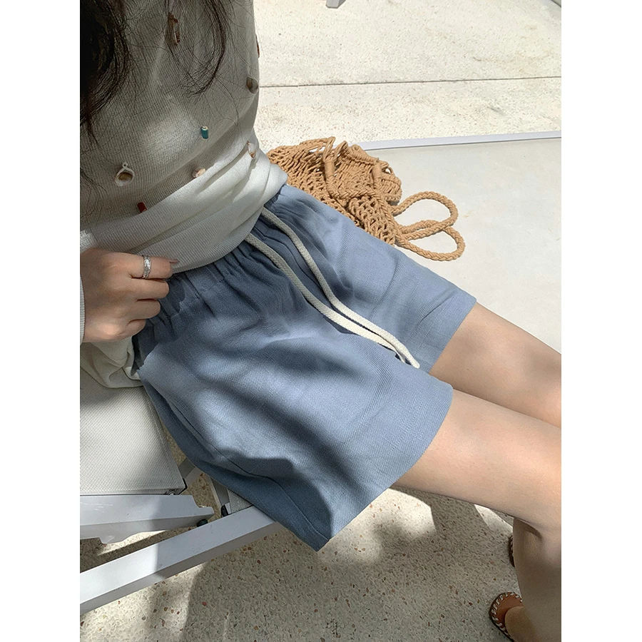 张贝贝 威尼斯小镇 加密棉麻 轻氧系休闲mini短裤